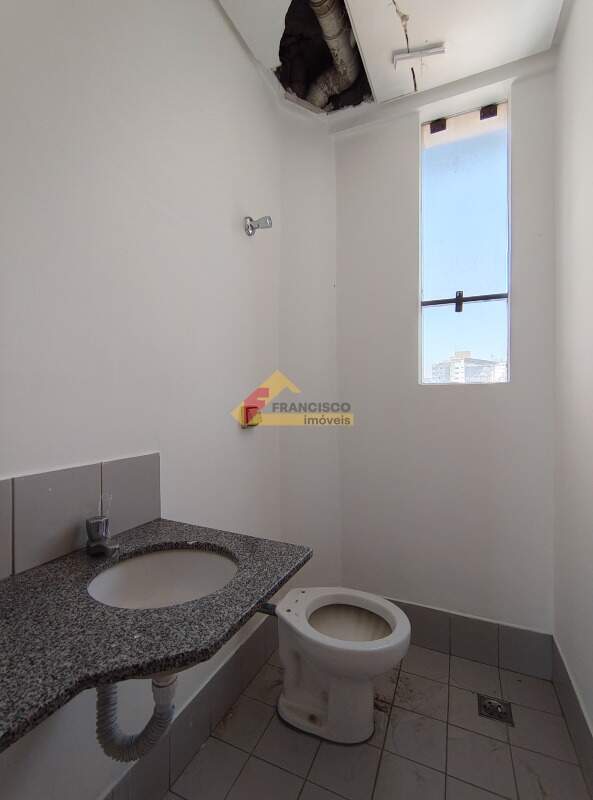 Sala para aluguel no Centro: