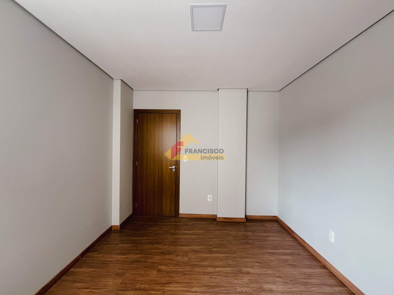 Apartamento para aluguel no Manoel Valinhas: