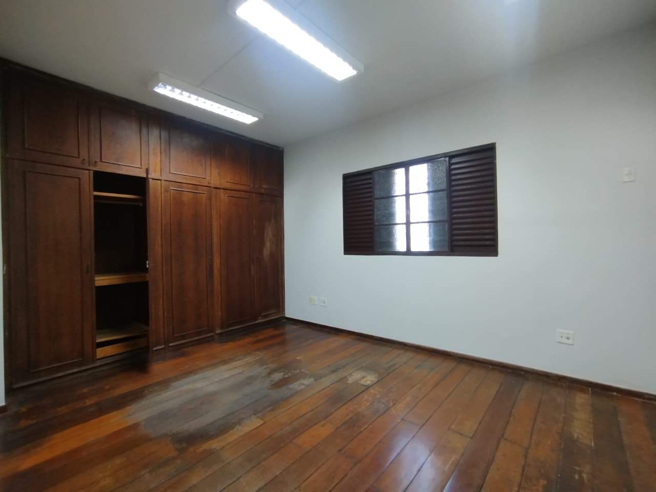 Casa Comercial para aluguel no Centro: