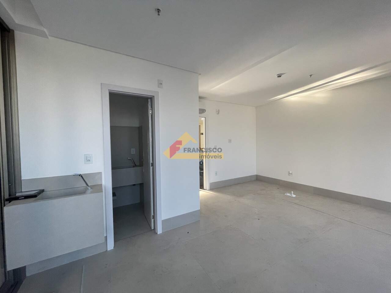 Sala para aluguel no Centro: