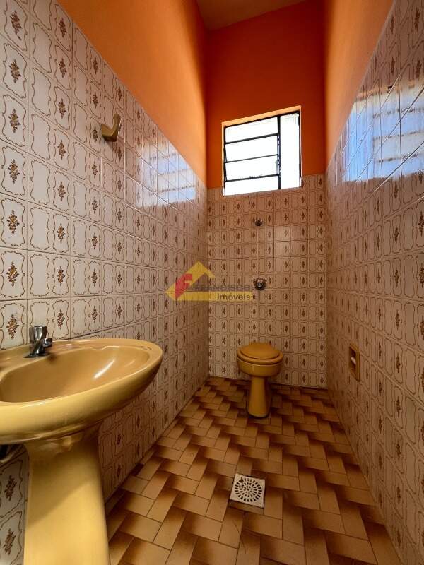 Loja para aluguel no Planalto: