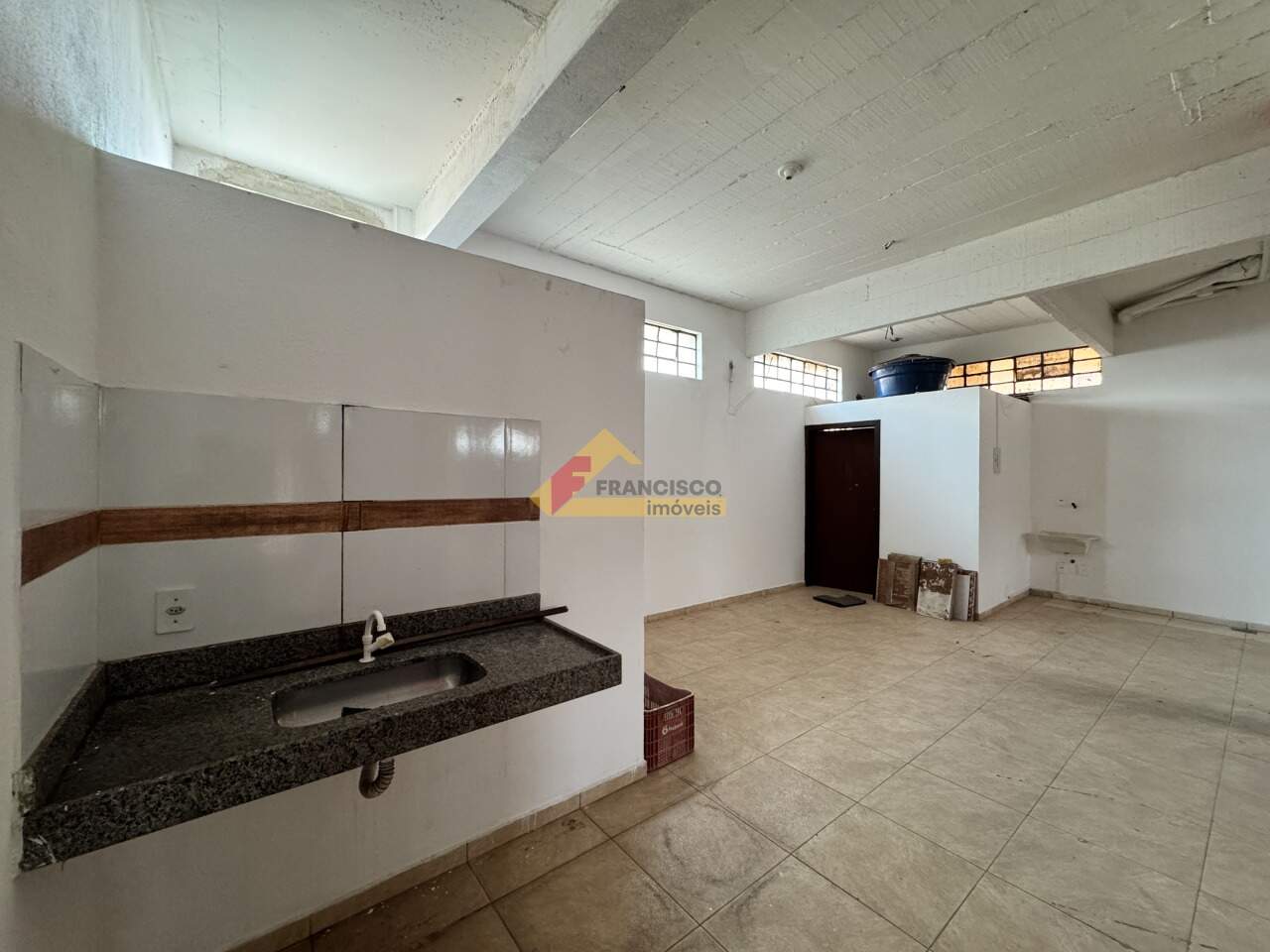 Loja para aluguel no São José: