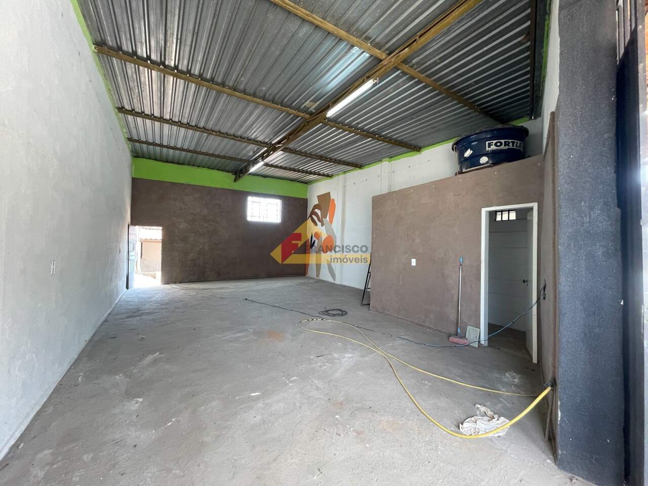 Loja para aluguel no Juza Fonseca: