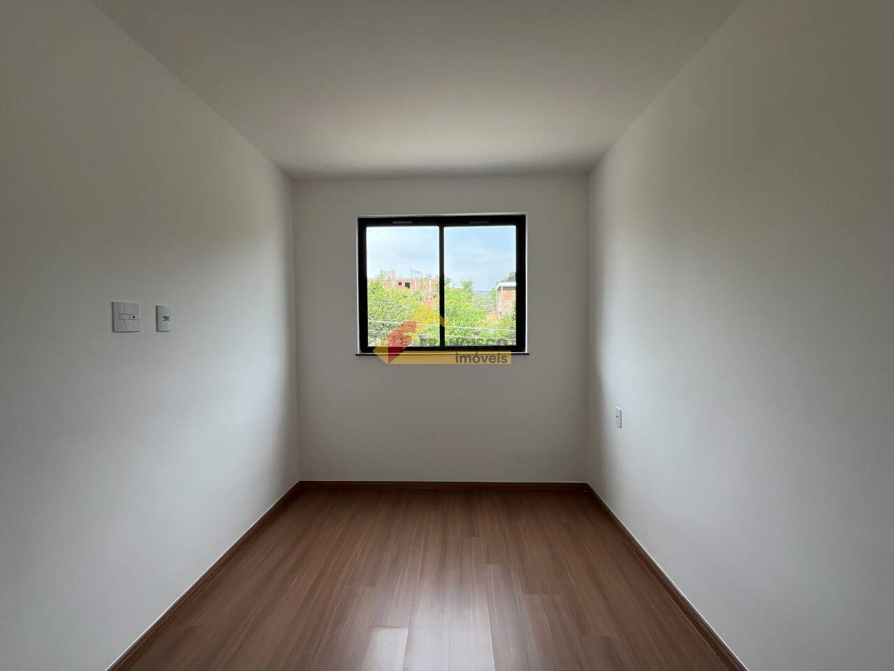 Apartamento para aluguel no Manoel Valinhas: