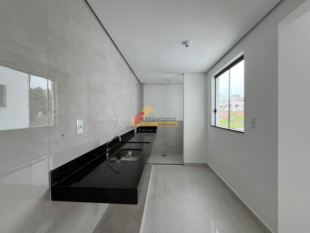 Apartamento para aluguel no Manoel Valinhas: