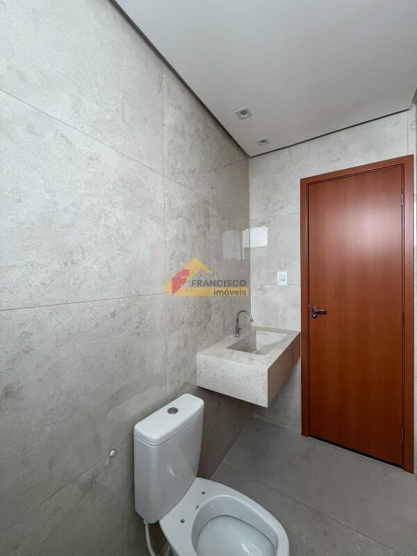 Apartamento para aluguel no Manoel Valinhas: