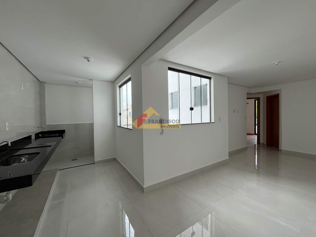 Apartamento para aluguel no Manoel Valinhas: