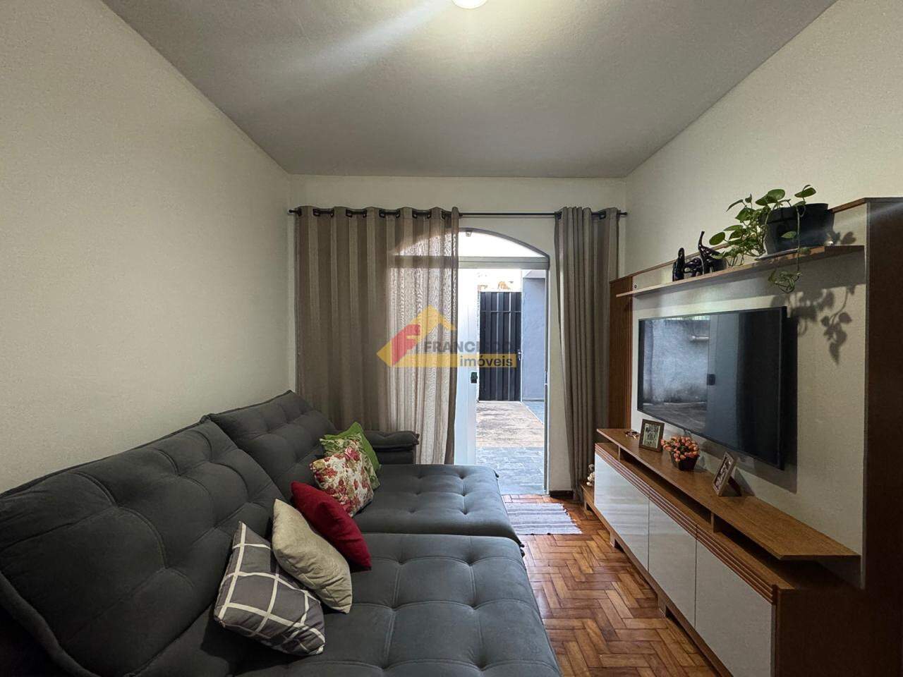 Casa para aluguel no Santa Tereza: