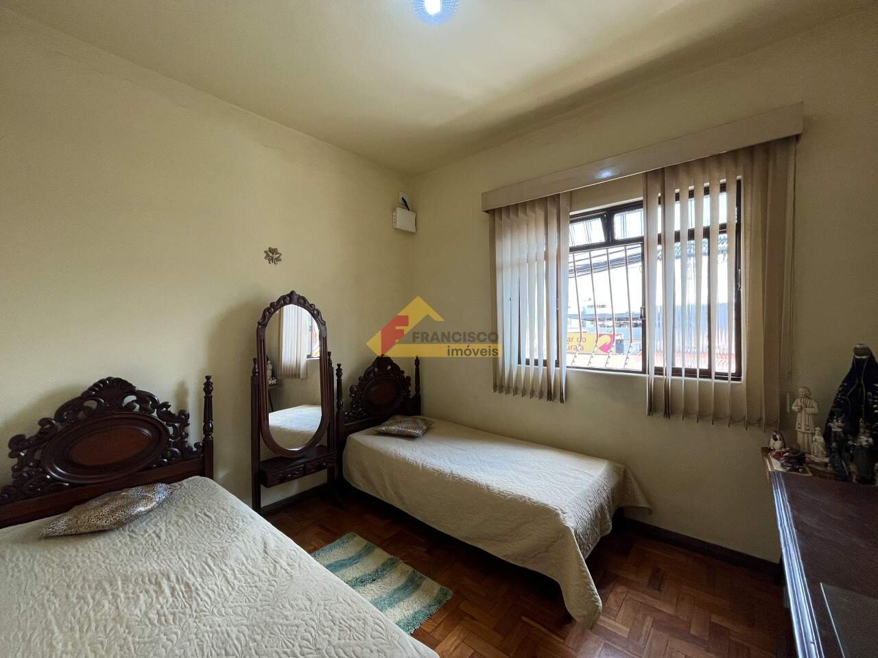 Casa Comercial para aluguel no Centro: