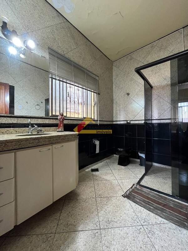 Casa Comercial para aluguel no Centro: