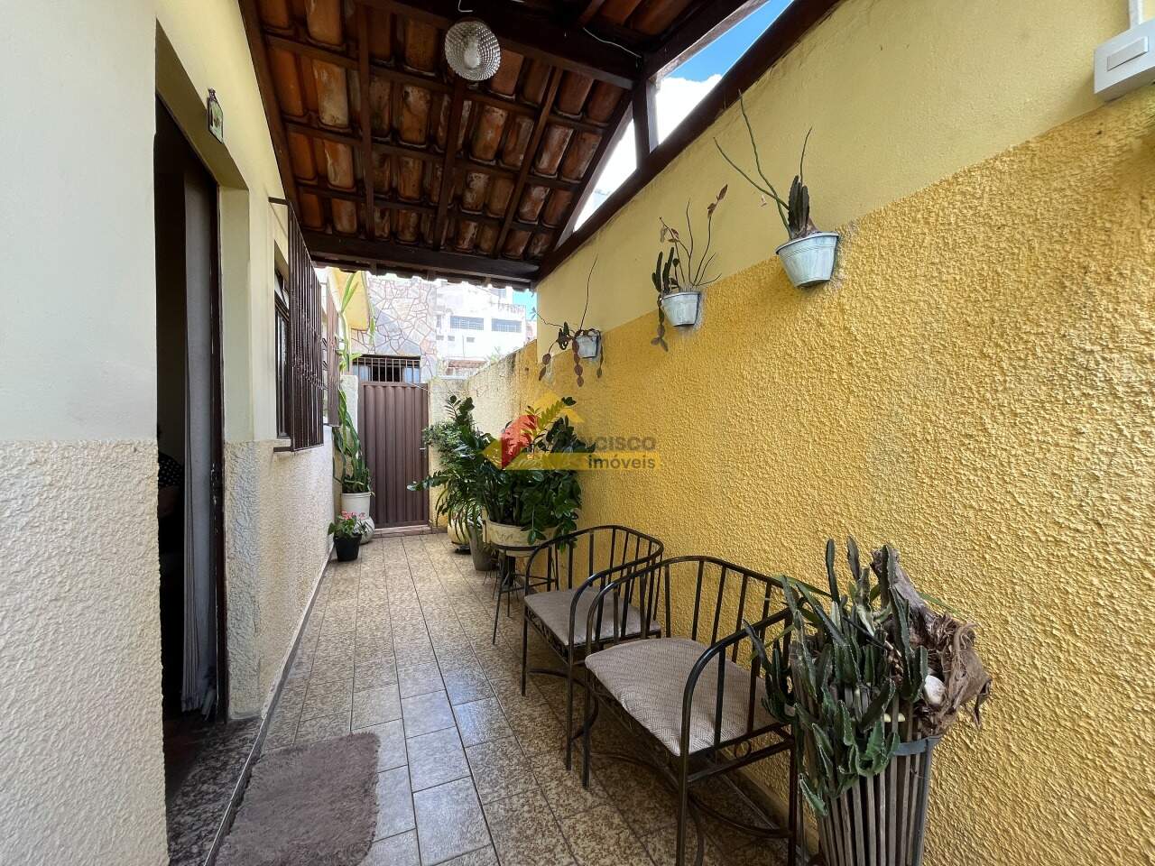 Casa Comercial para aluguel no Centro: