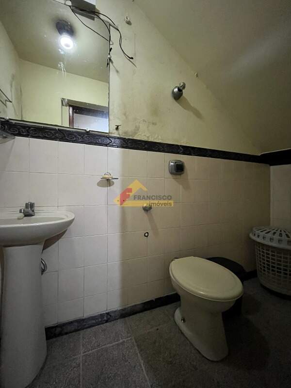 Casa Comercial para aluguel no Centro: