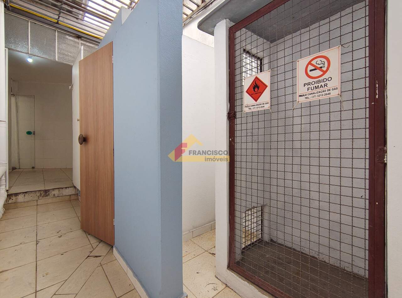 Casa Comercial para aluguel no Centro: