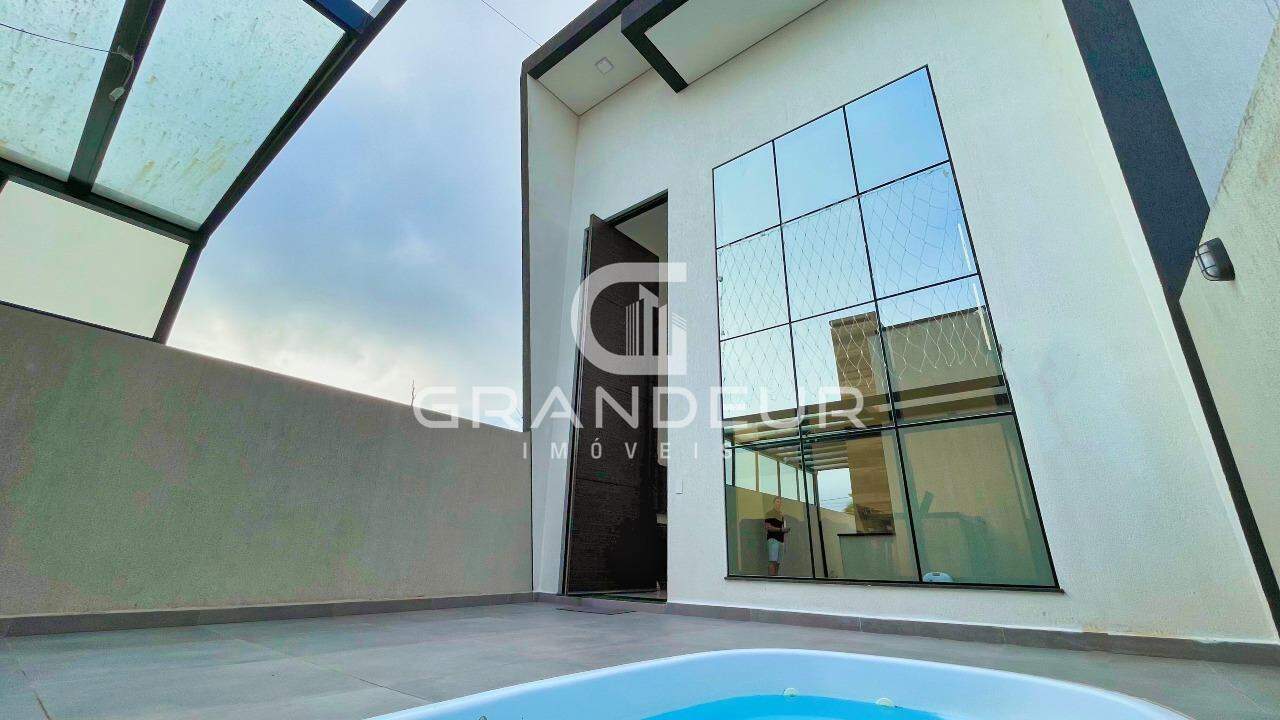 Casa à venda no Balneário Eliana: 