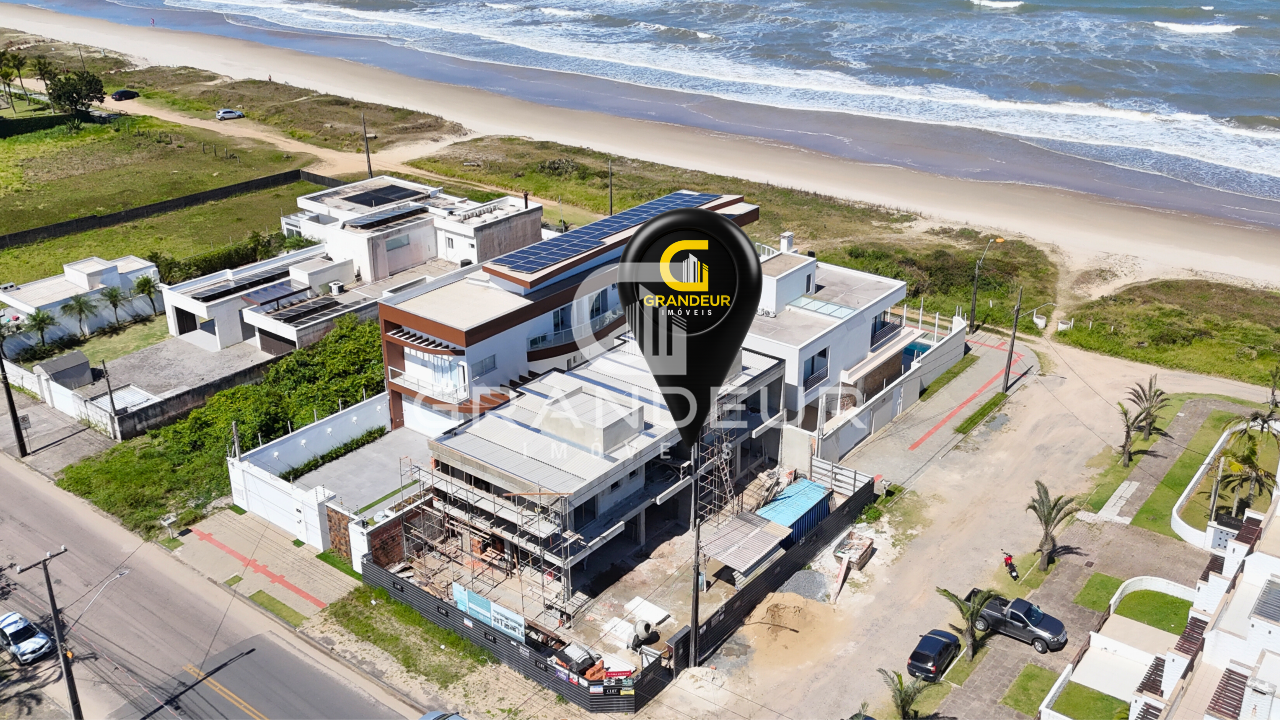 Sobrado à venda no Balneário Eliana: 