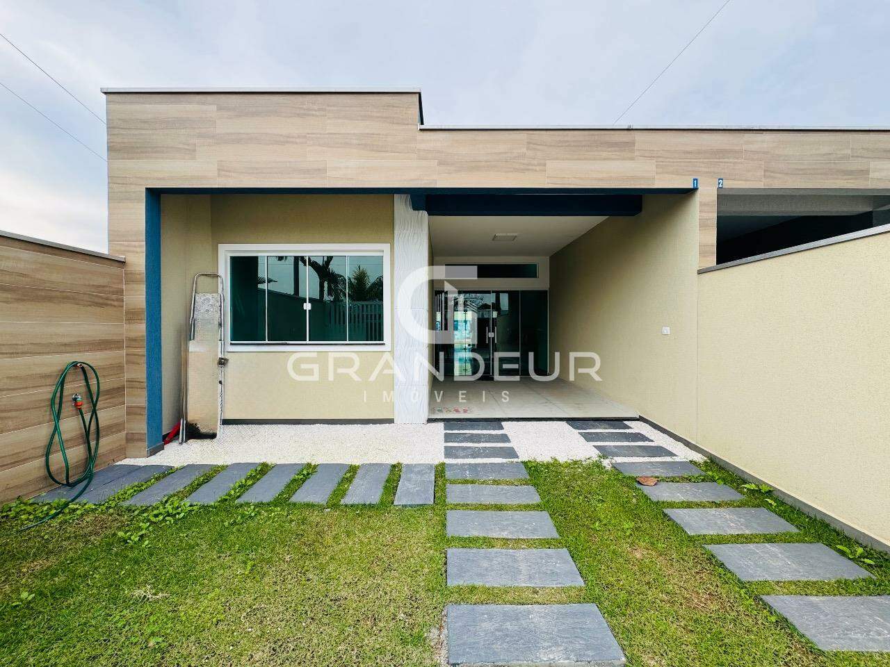 Casa à venda no Balneario Nereidas: 