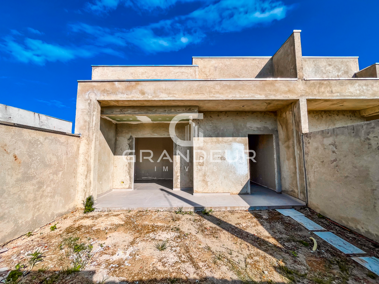 Casa à venda no Balneário Eliana: 