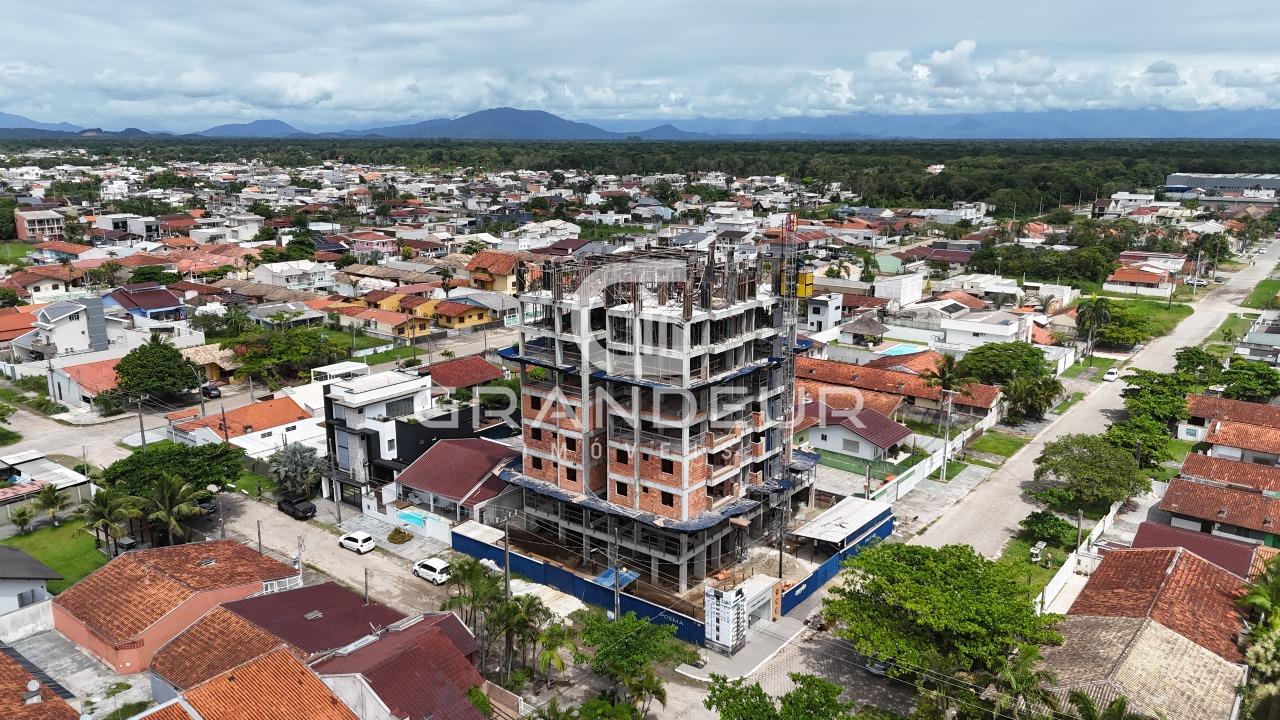 Apartamento à venda no Balneário Eliana: 