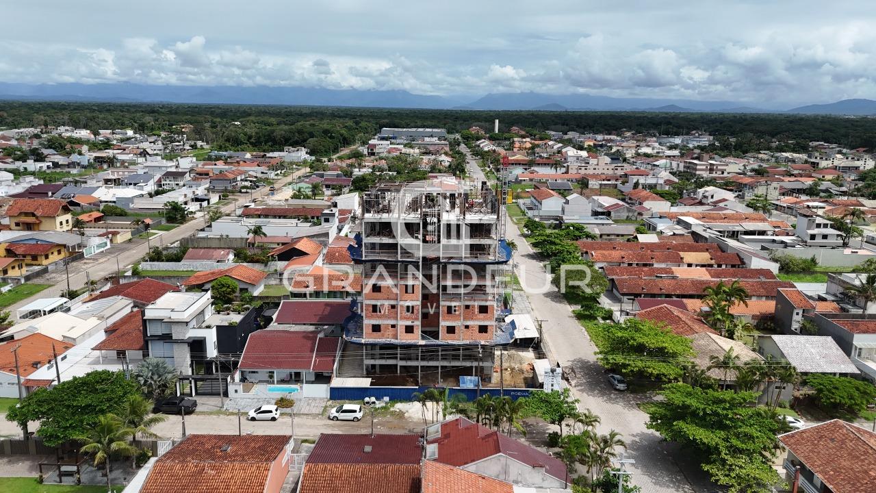 Apartamento à venda no Balneário Eliana: 