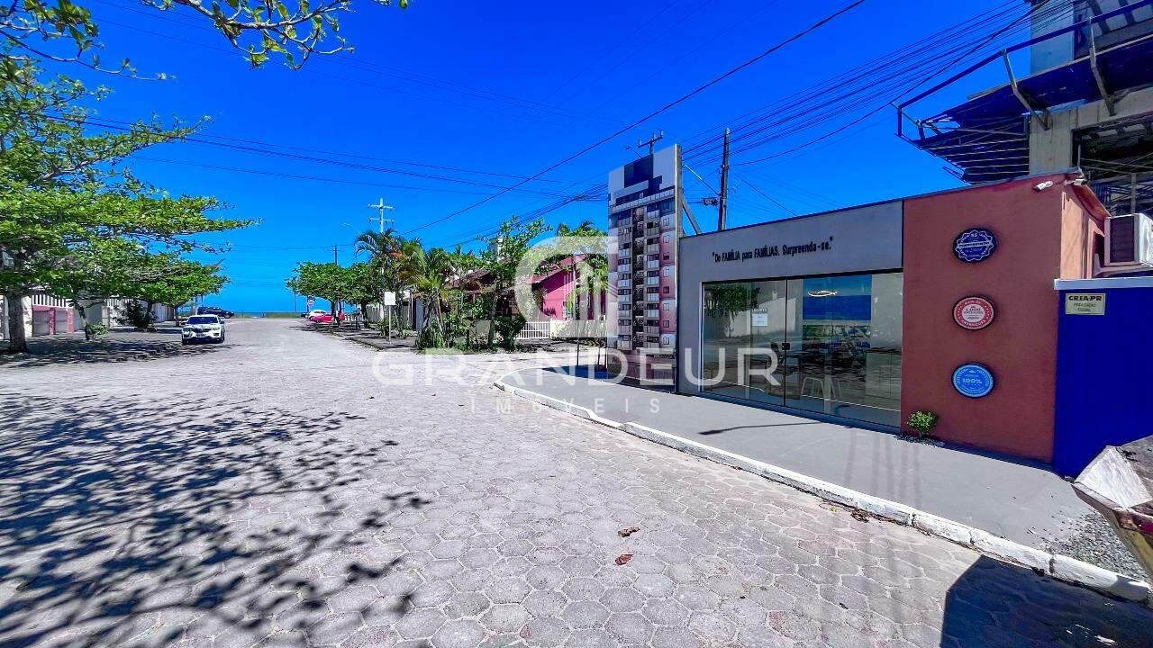 Apartamento à venda no Balneário Eliana: 