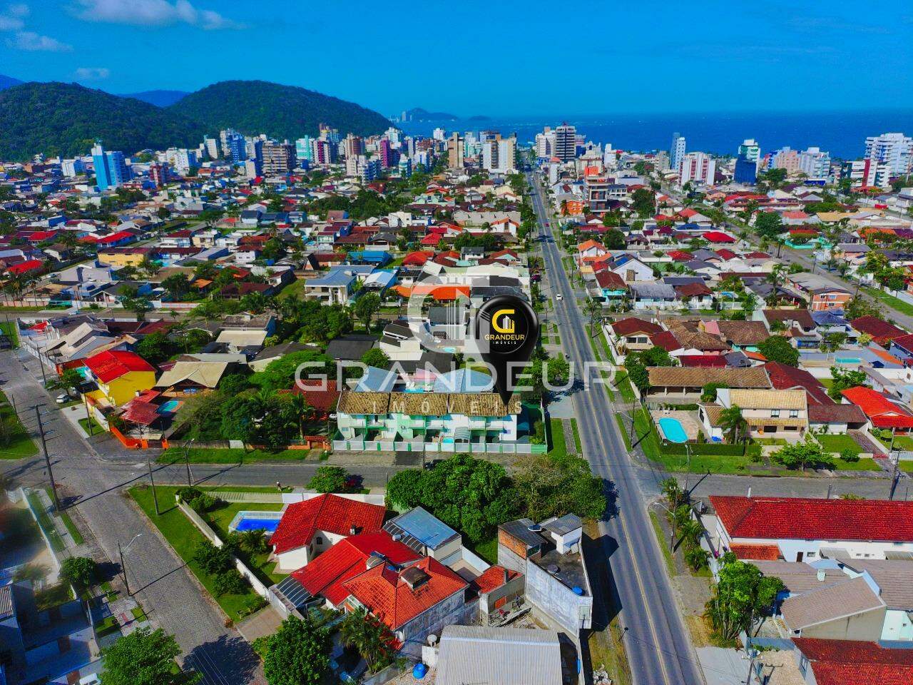 Sobrado à venda no Centro: 