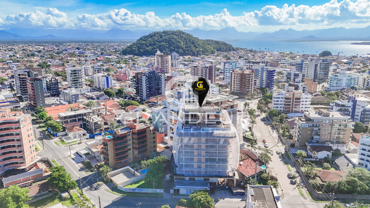 Lançamento à venda no Centro: 