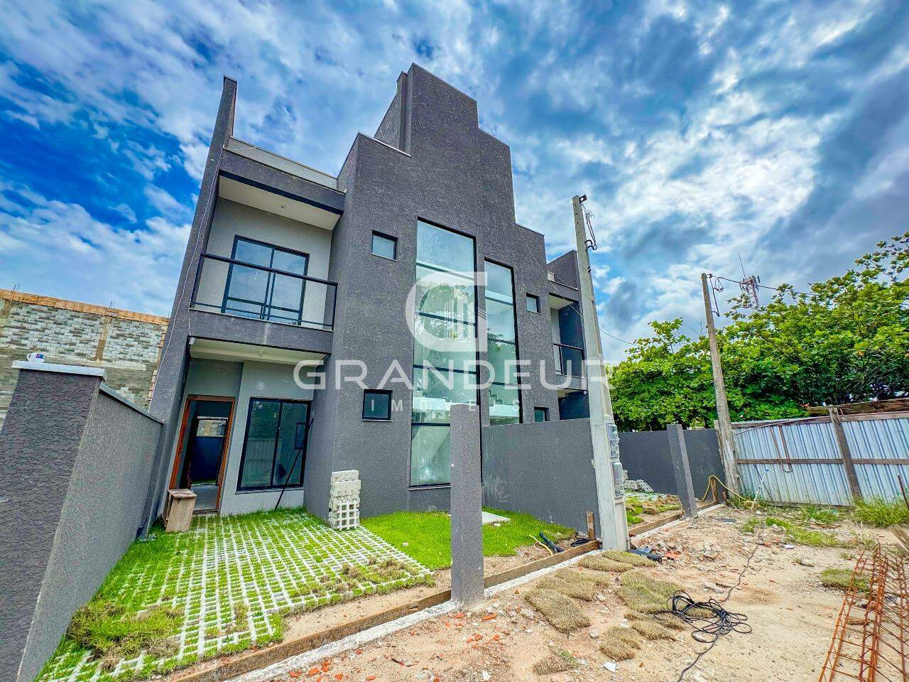 Sobrado à venda no Balneario Nereidas: 