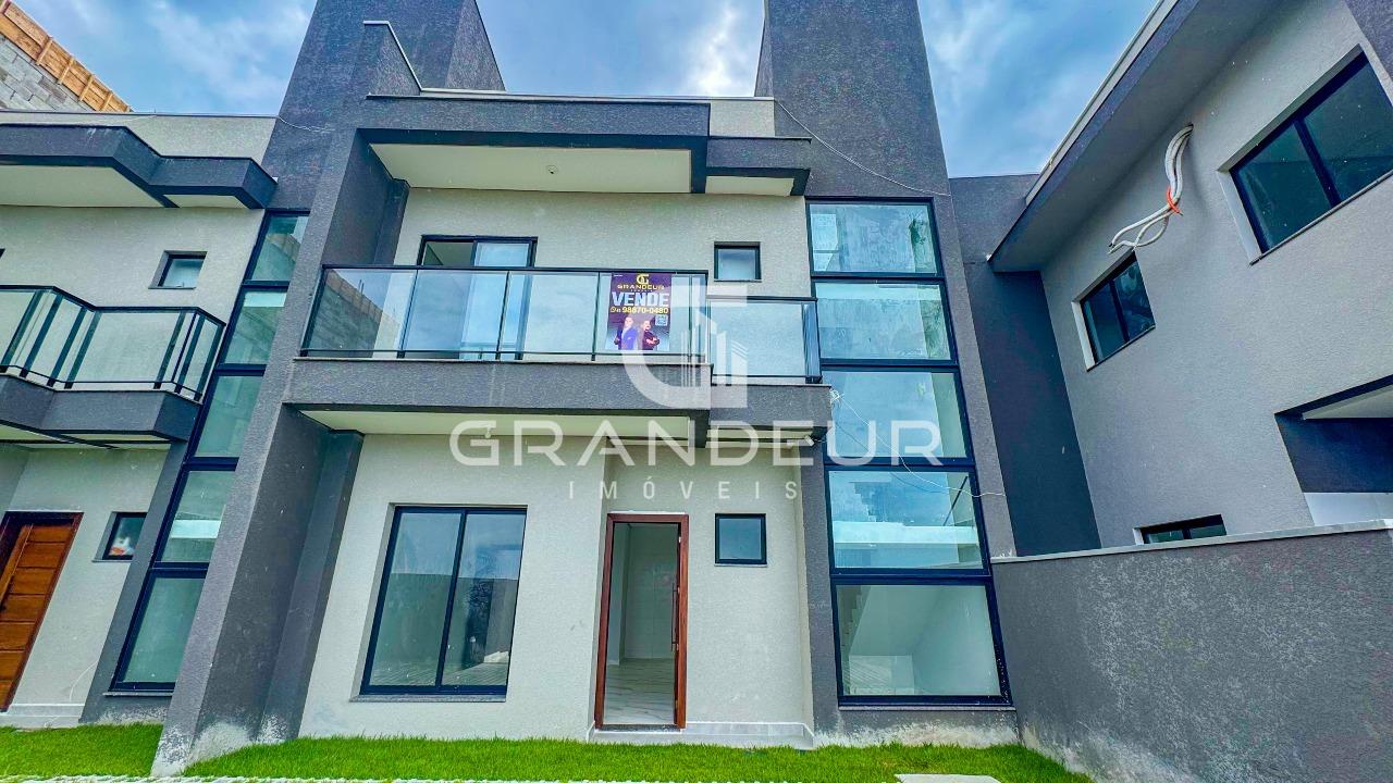 Sobrado à venda no Balneario Nereidas: 