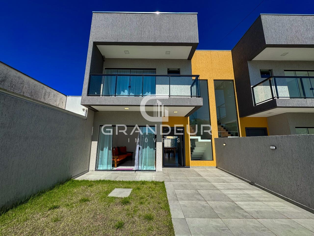 Sobrado à venda no Balneário Eliana: 