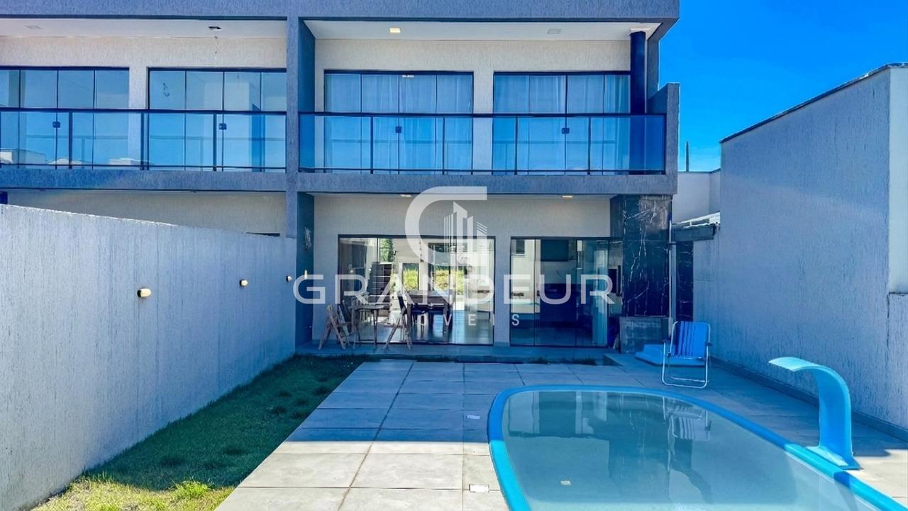 Sobrado à venda no Balneário Eliana: 