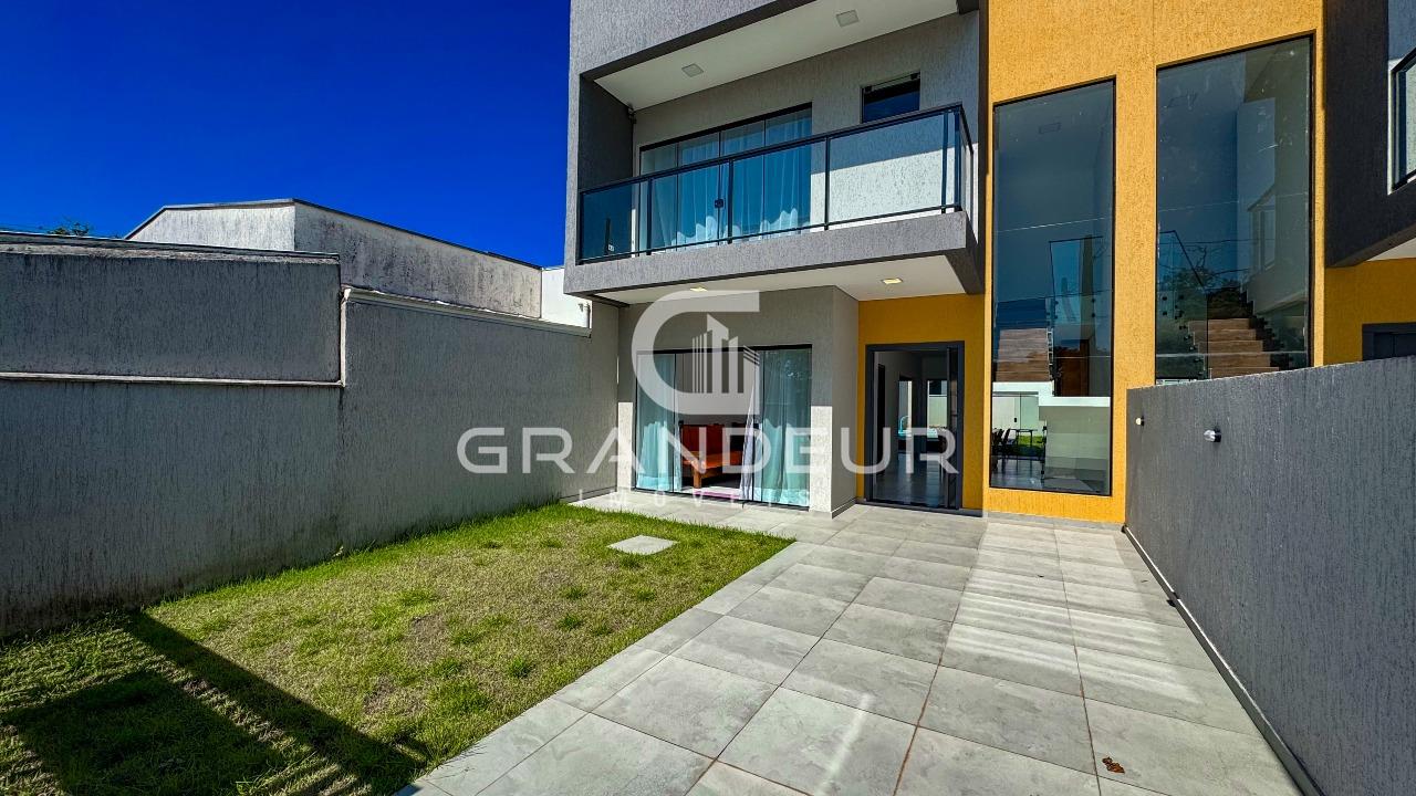 Sobrado à venda no Balneário Eliana: 