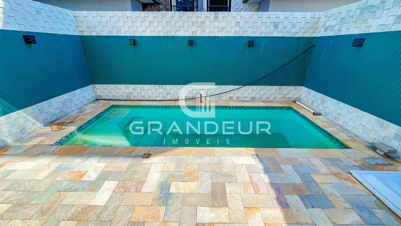 Sobrado à venda no Balneário Eliana: 