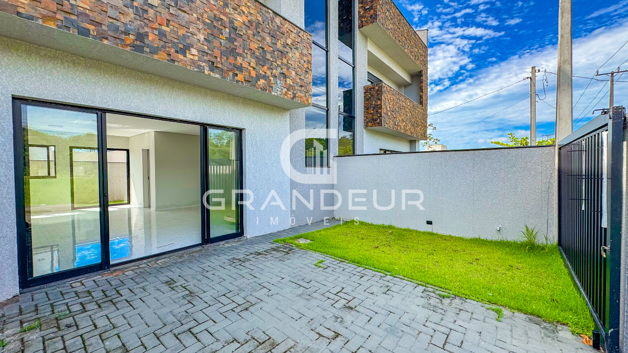 Sobrado à venda no Brejatuba: 