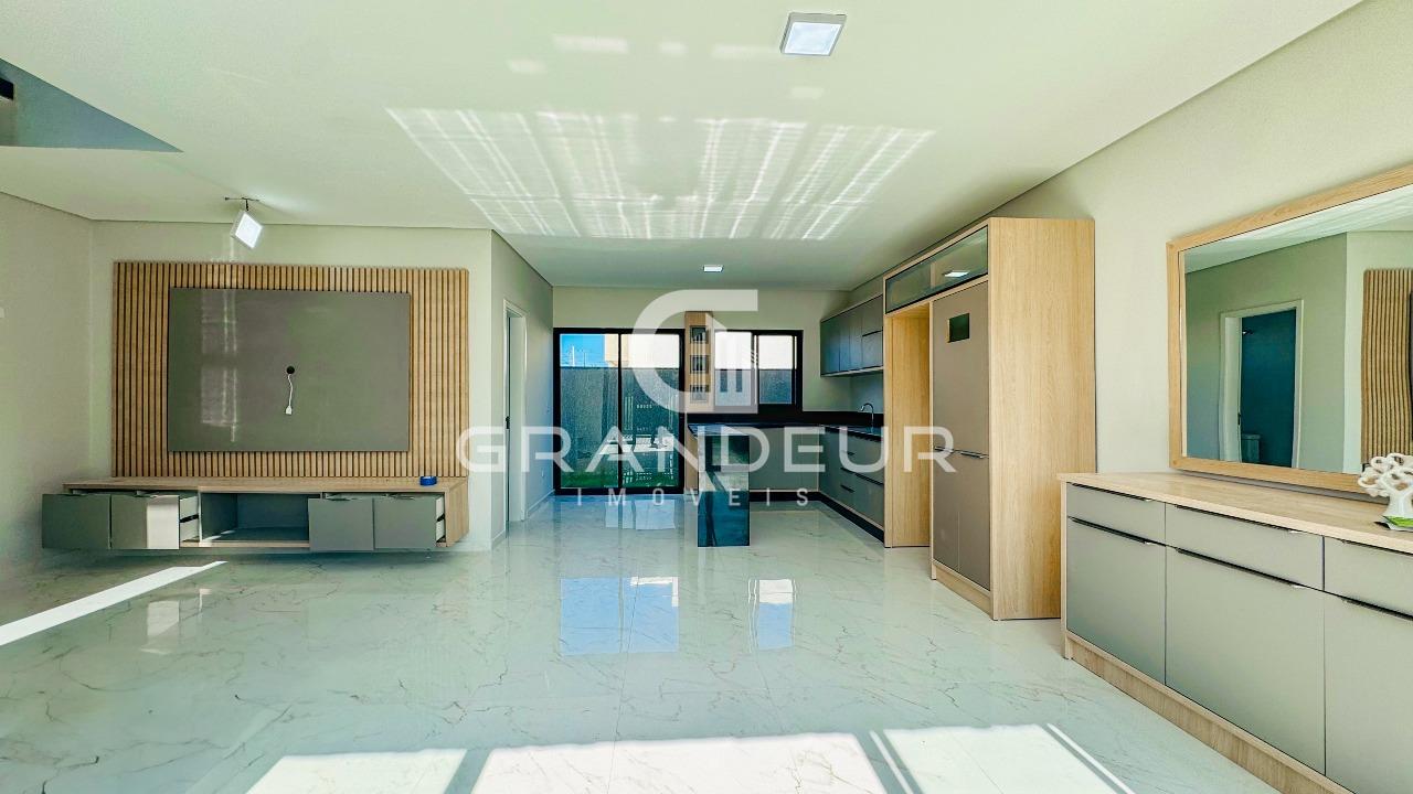 Sobrado à venda no Brejatuba: 