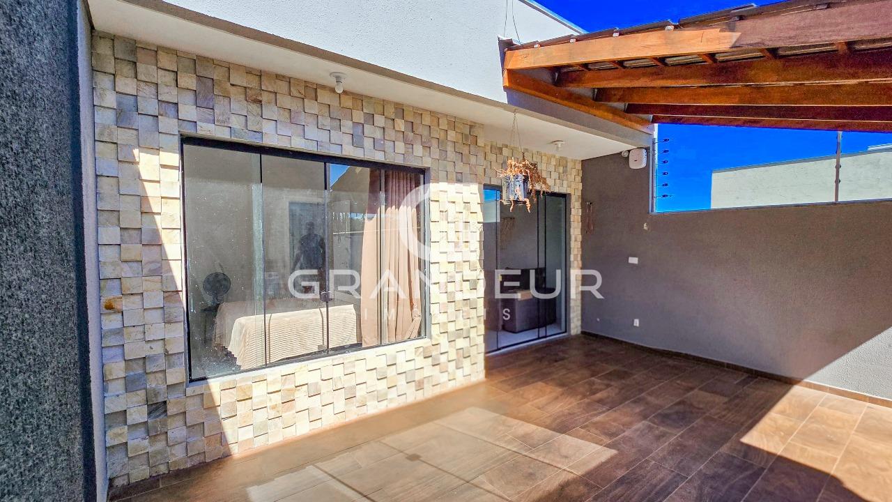 Casa à venda no Balneário Eliana: 