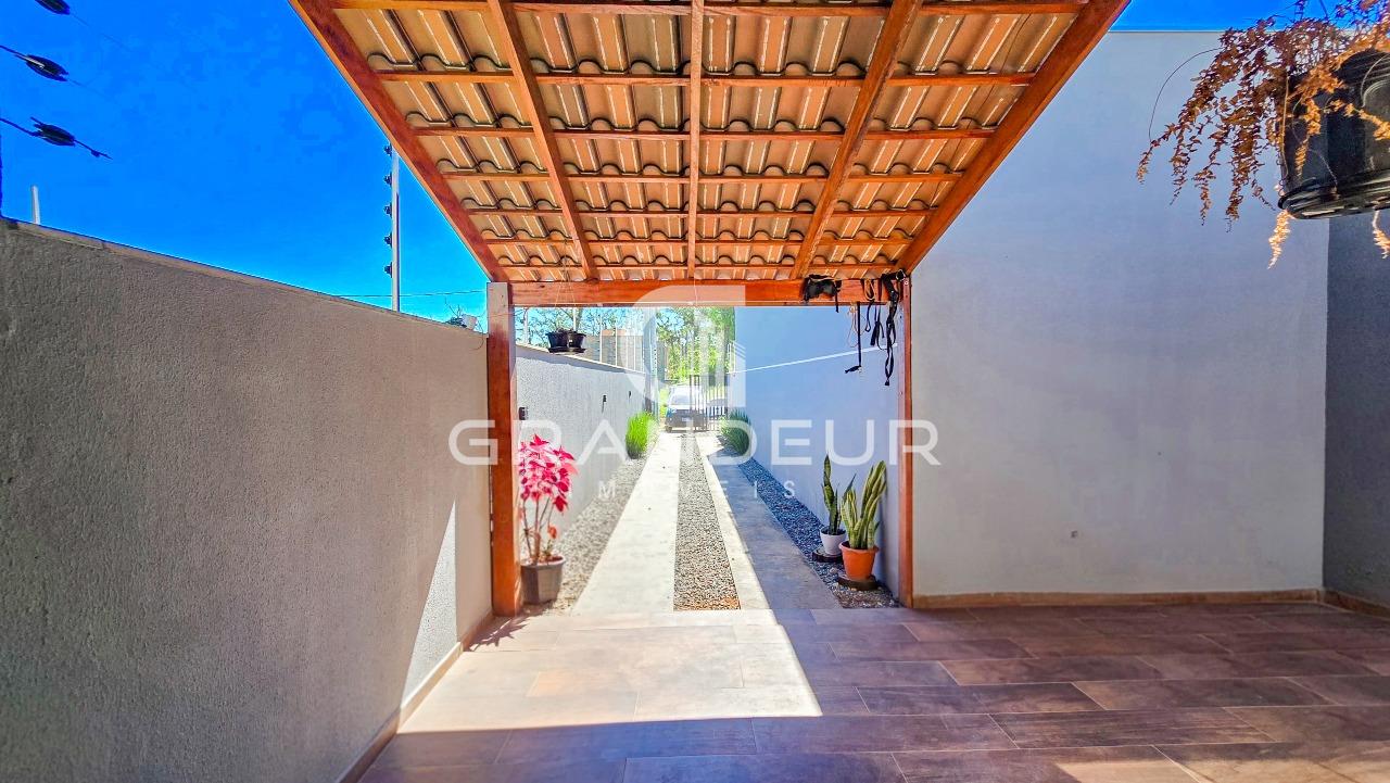 Casa à venda no Balneário Eliana: 