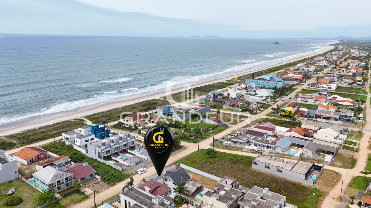 Sobrado à venda no Balneario Coroados: 