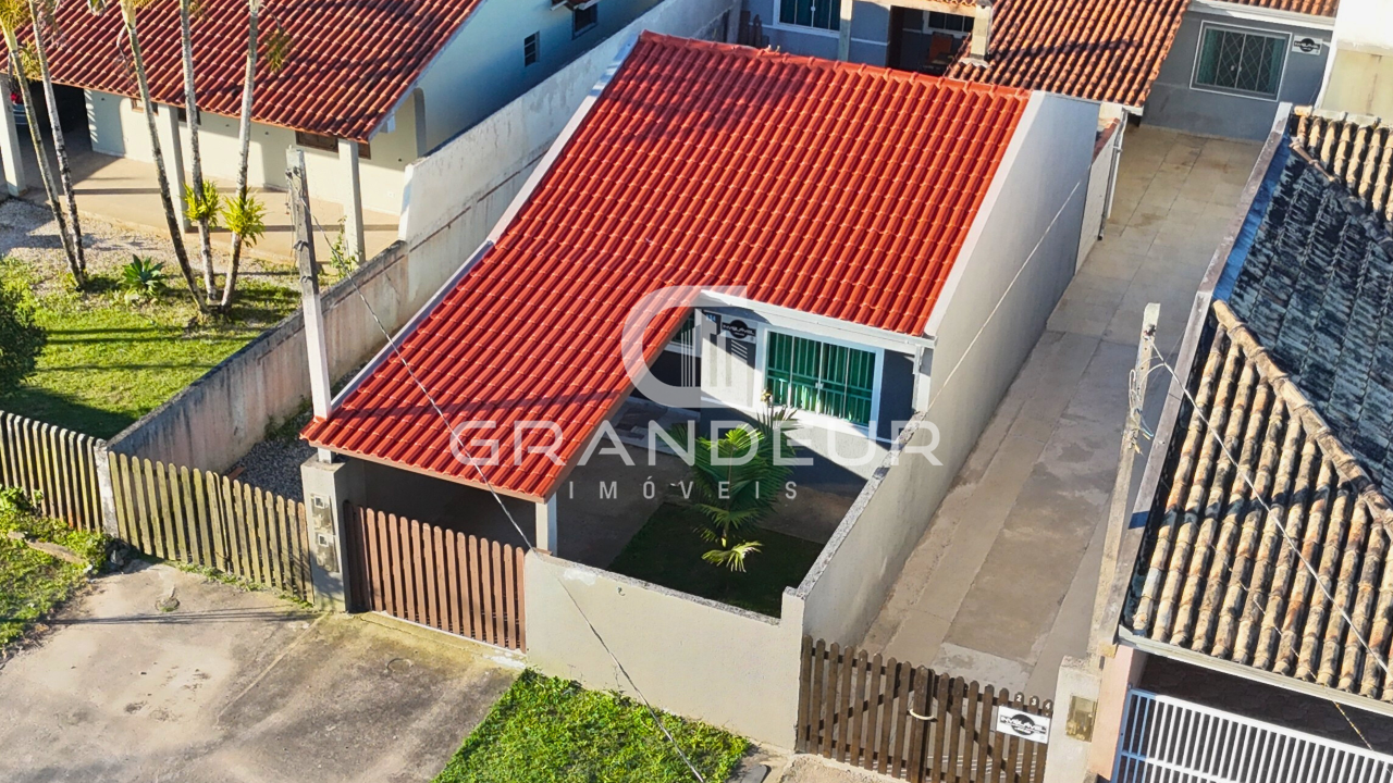 Casa à venda no Balneario Coroados: 