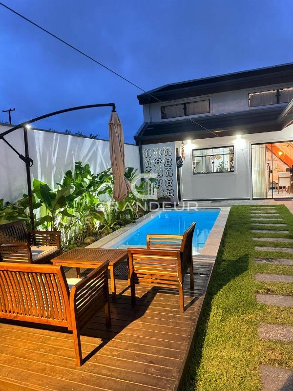 Casa à venda no Cohapar: 