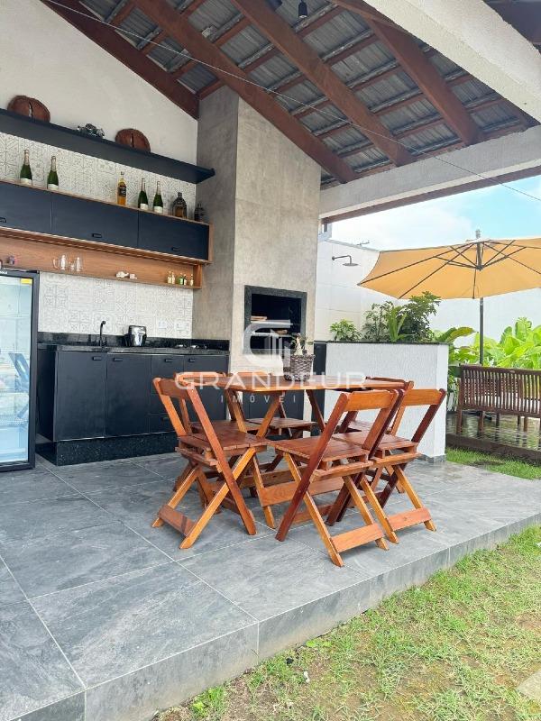 Casa à venda no Cohapar: 