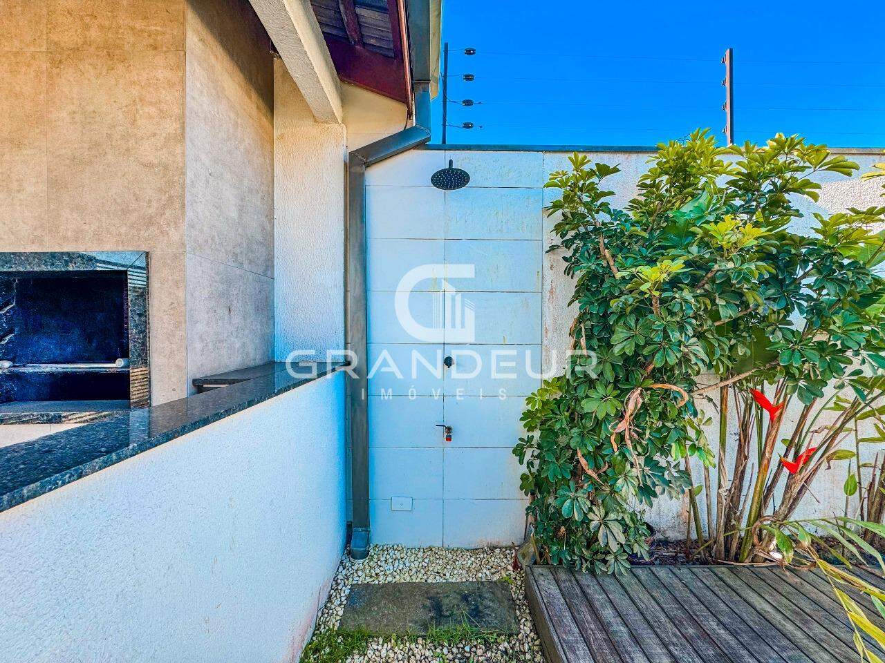 Casa à venda no Cohapar: 