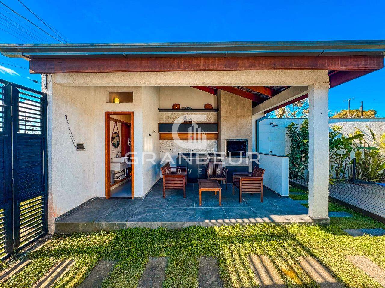 Casa à venda no Cohapar: 