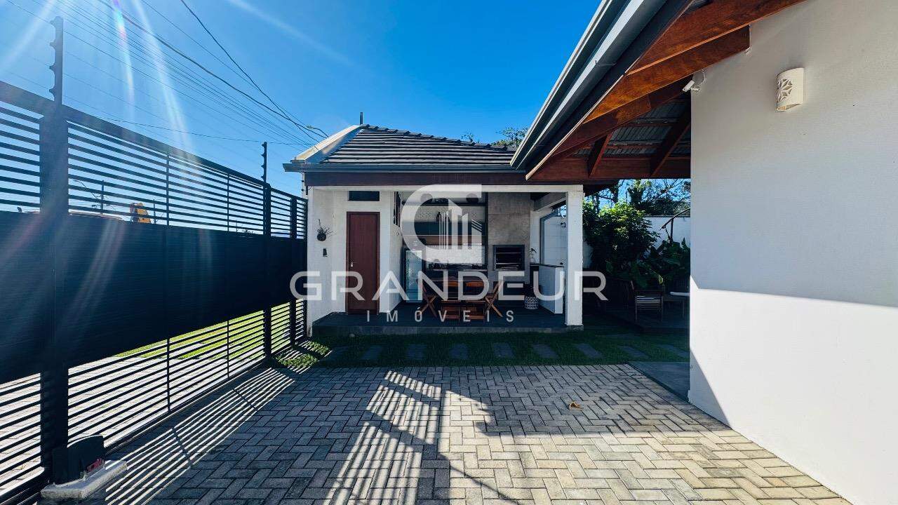 Casa à venda no Cohapar: 