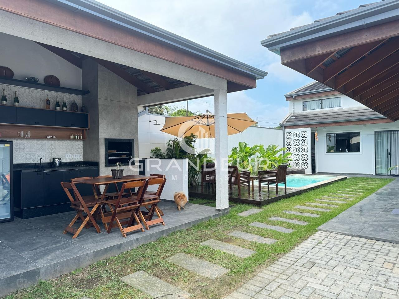 Casa à venda no Cohapar: 