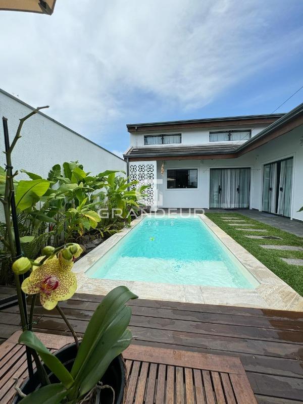 Casa à venda no Cohapar: 