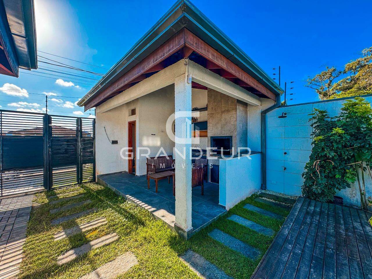 Casa à venda no Cohapar: 