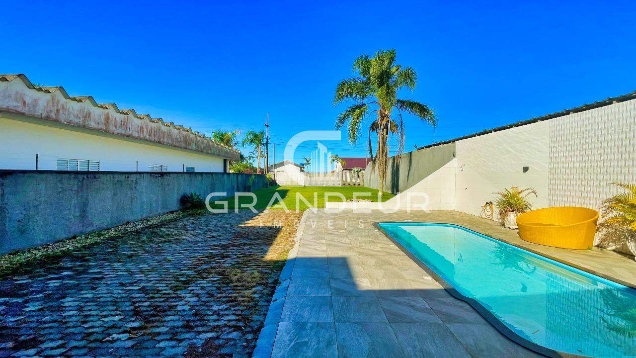 Casa à venda no Balneario Nereidas: 