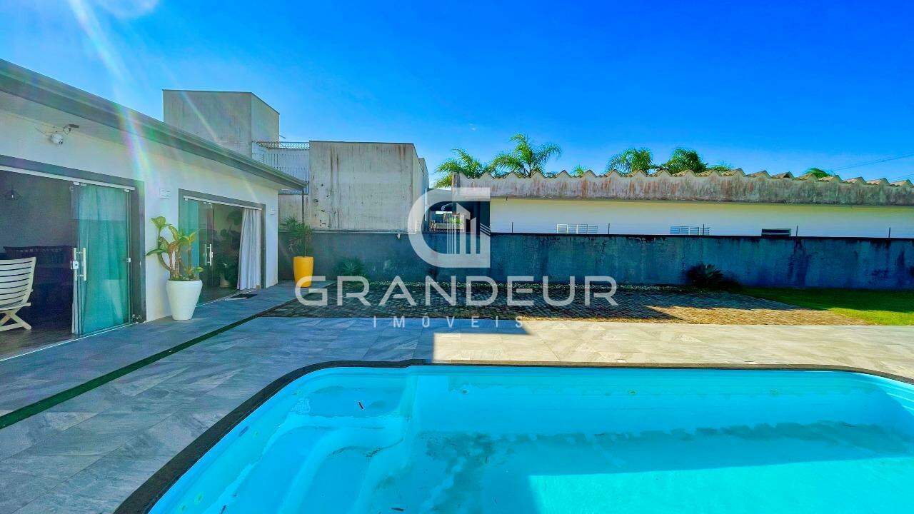 Casa à venda no Balneario Nereidas: 