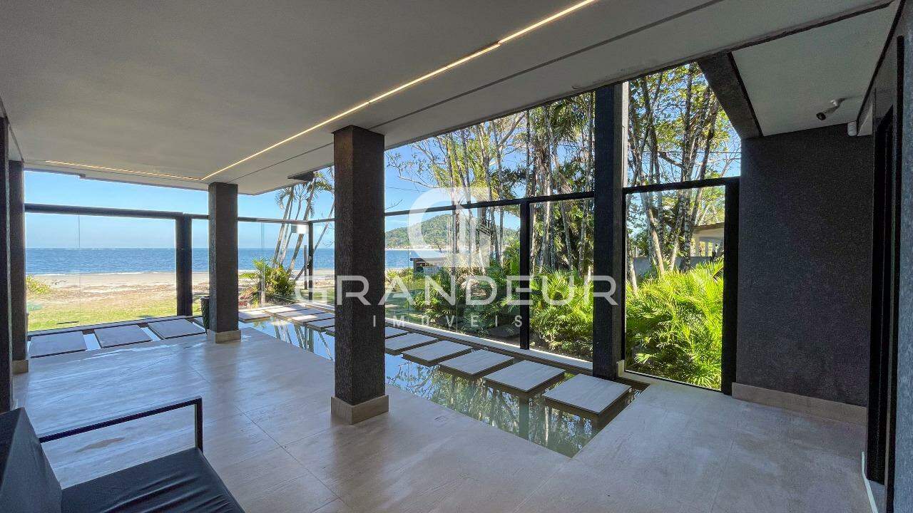 Sobrado à venda no Prainha: 