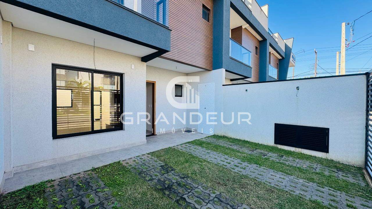 Sobrado à venda no Balneário Eliana: 